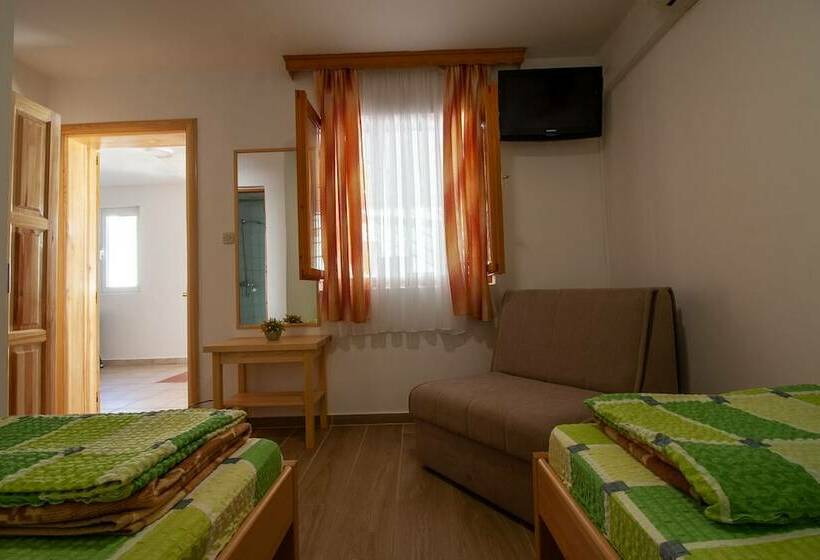 پانسیون Guesthouse Jadran