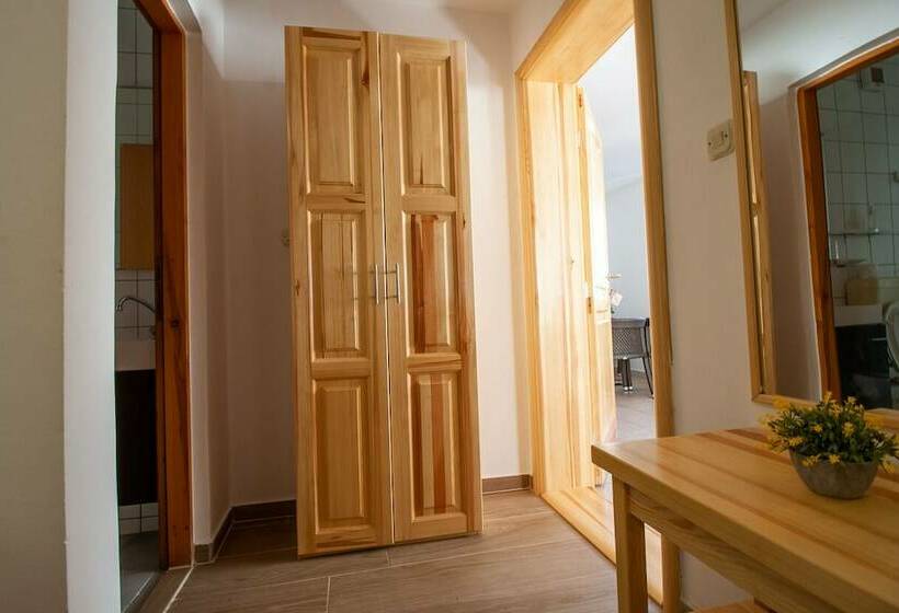 پانسیون Guesthouse Jadran