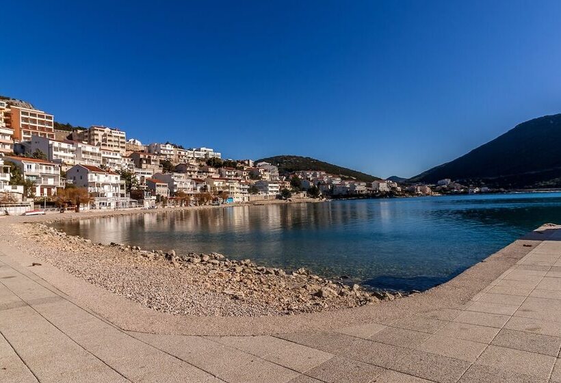 پانسیون Guesthouse Jadran