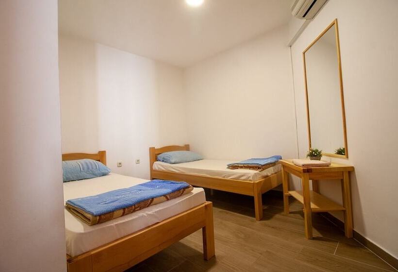 پانسیون Guesthouse Jadran