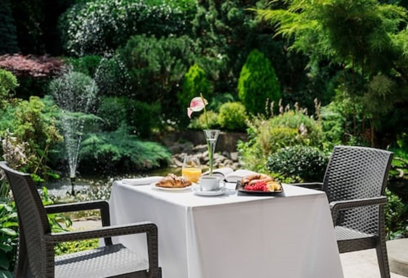 Booking Hotel Crown Piast & Spa