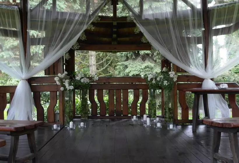 Booking Hotel Crown Piast & Spa