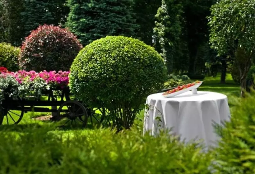 Booking Hotel Crown Piast & Spa