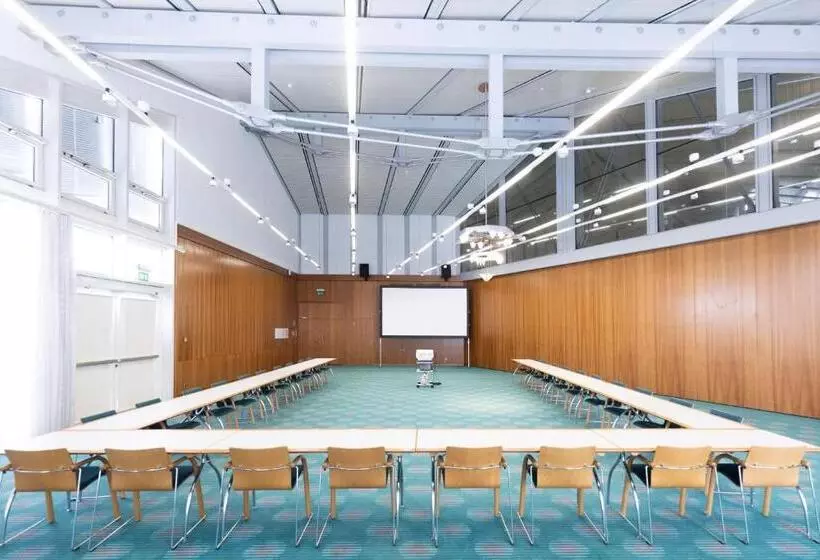 Dekra Congresshotel Wart