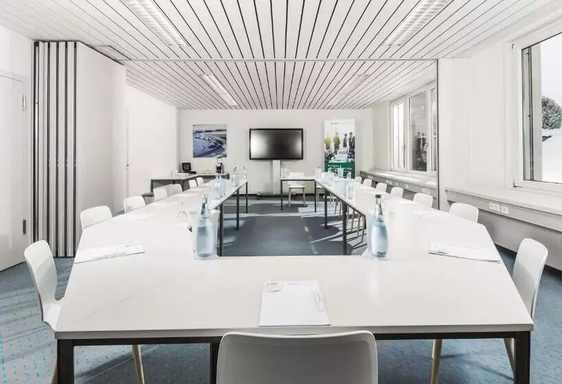 Dekra Congresshotel Wart