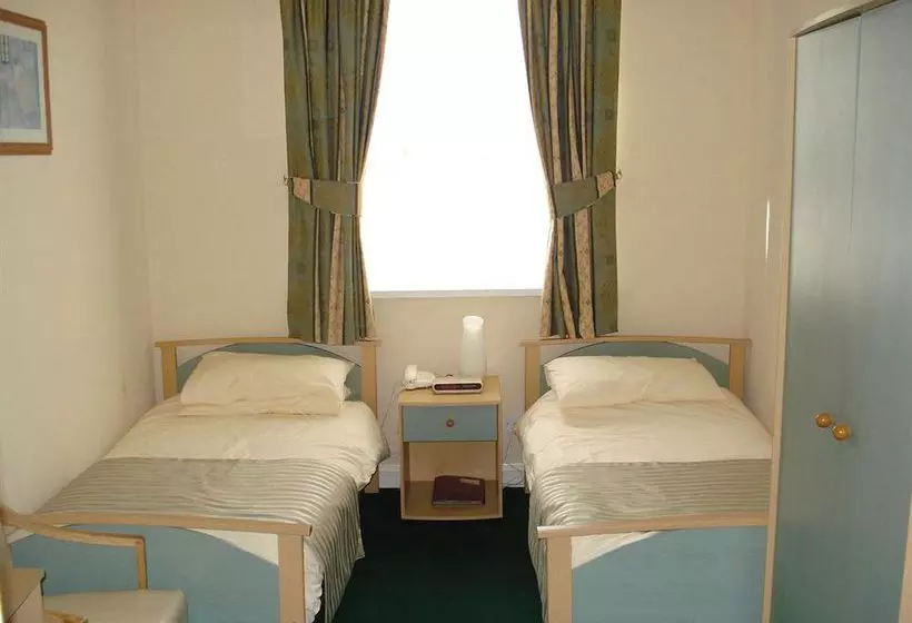 Отель Acorn Lodge