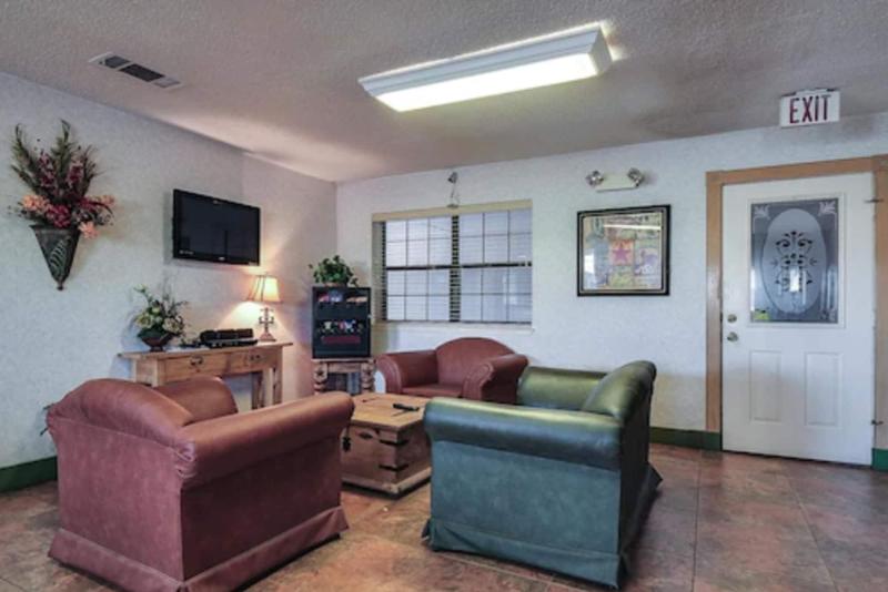 فندق Americas Best Value Inn Midlothian