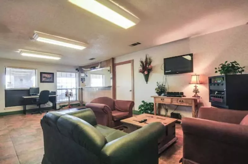 酒店 Americas Best Value Inn Midlothian