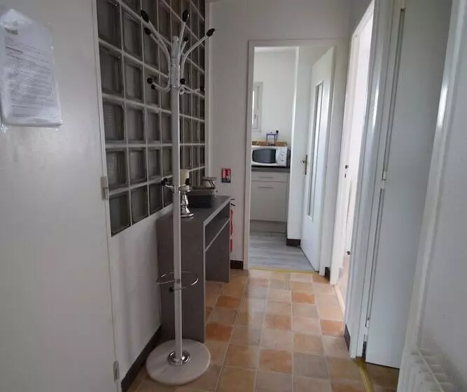 בית מלון כפרי Beau Rivage