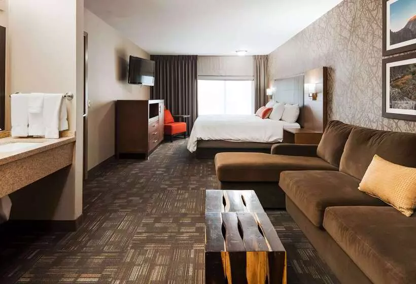 בית מלון כפרי Best Western Plus Cottontree Inn