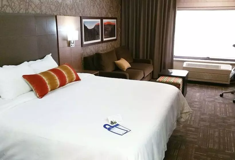 בית מלון כפרי Best Western Plus Cottontree Inn