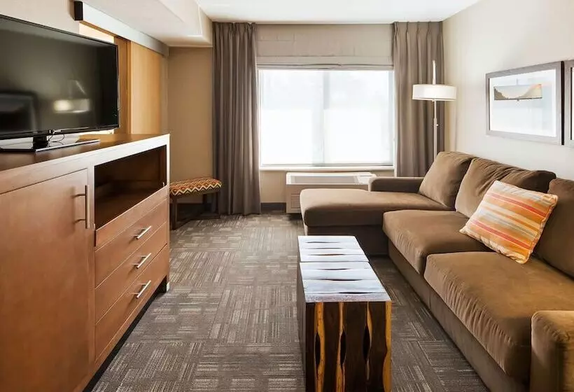 בית מלון כפרי Best Western Plus Cottontree Inn