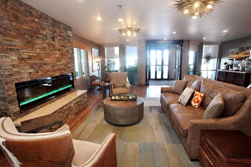 בית מלון כפרי Best Western Plus Cottontree Inn