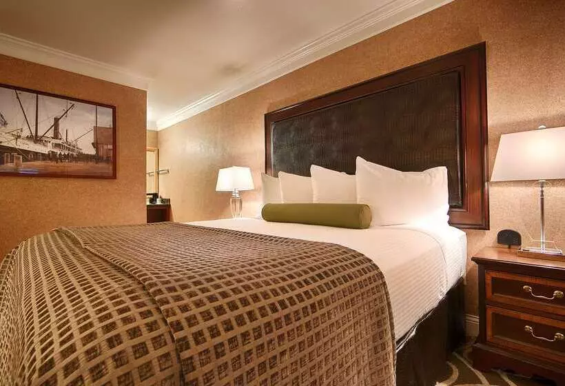 فندق Best Western Plus Humboldt Bay Inn