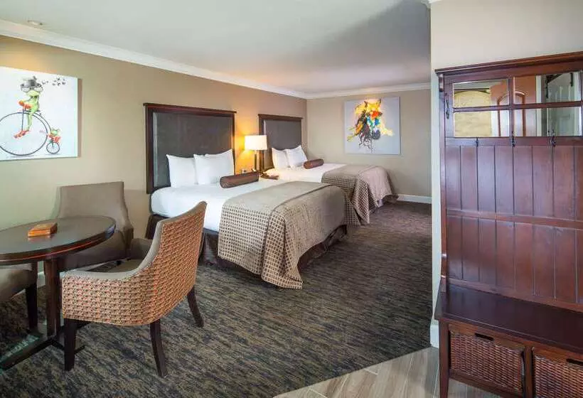 فندق Best Western Plus Humboldt Bay Inn