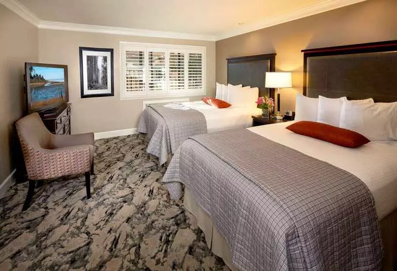 فندق Best Western Plus Humboldt Bay Inn