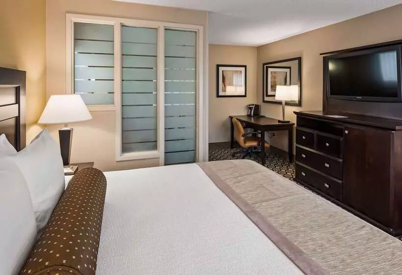 هتل Best Western Plus Inntowner Madison