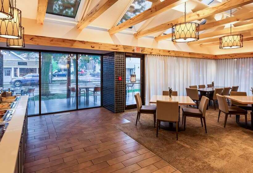 Szálloda Best Western Plus Inntowner Madison