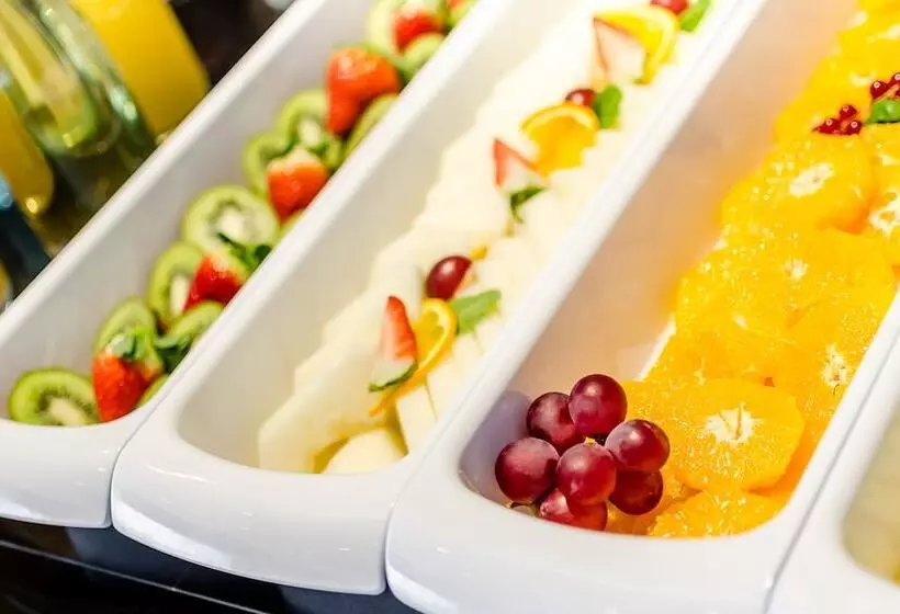 Отель Exe Campus