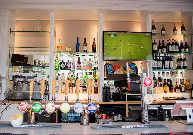 בית מלון כפרי Episode