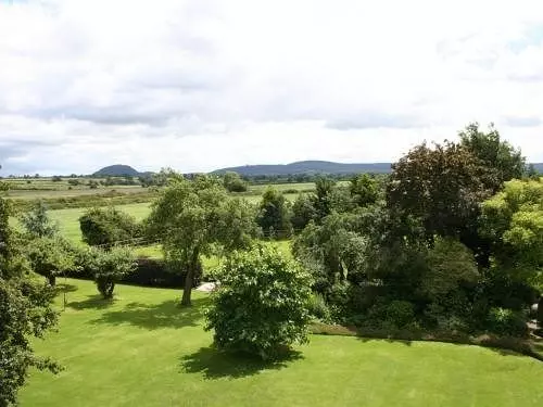 فندق Higher Huxley Hall