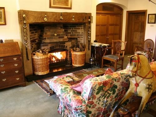 فندق Higher Huxley Hall