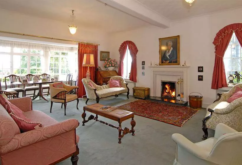 فندق Higher Huxley Hall