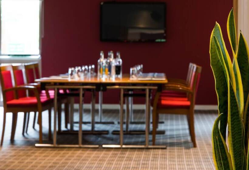 호텔 Holiday Inn Express Inverness, An Ihg