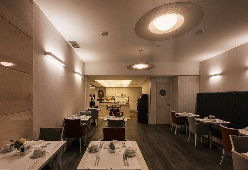 هتل Marques De Pombal