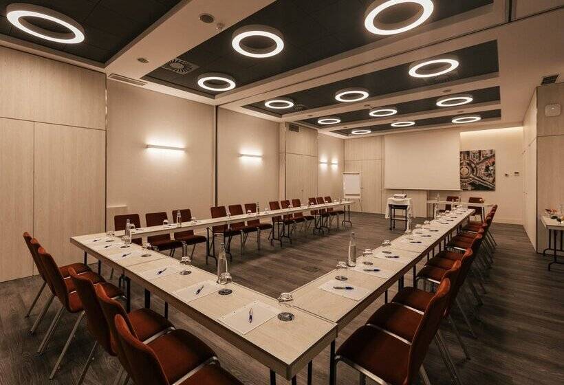 هتل Marques De Pombal