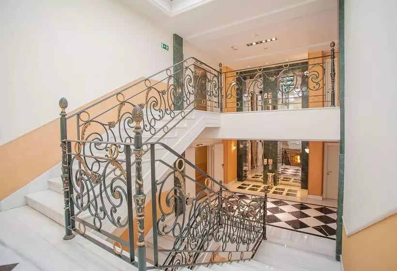 فندق Valladolid Recoletos