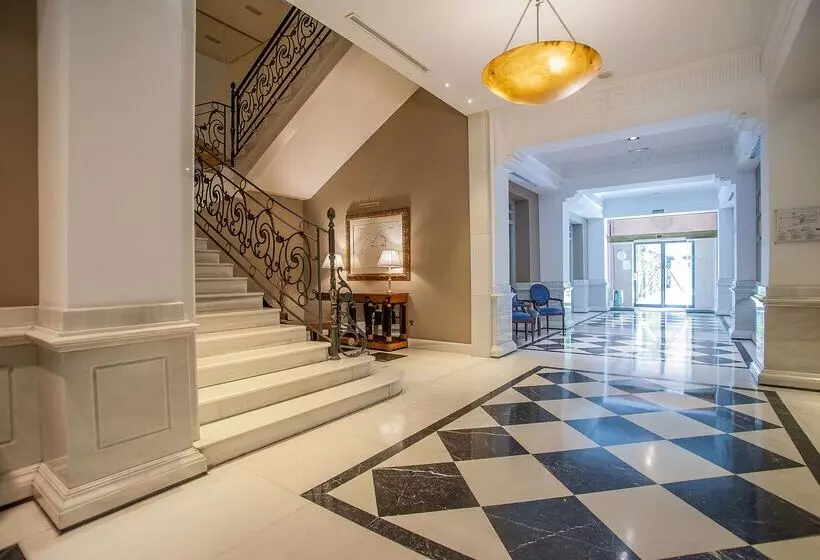 فندق Valladolid Recoletos