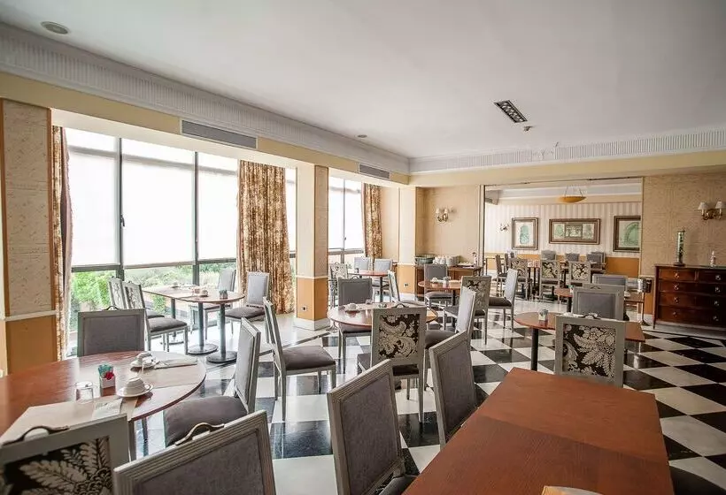 فندق Valladolid Recoletos