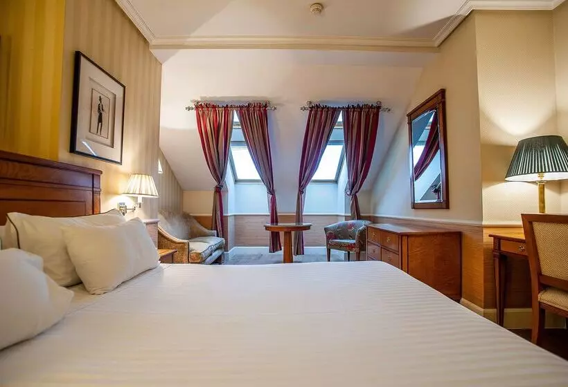 فندق Valladolid Recoletos