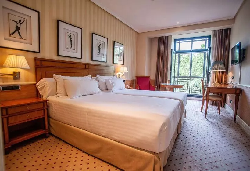 فندق Valladolid Recoletos