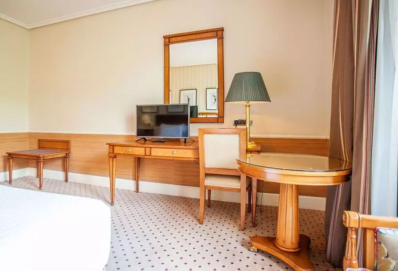 فندق Valladolid Recoletos