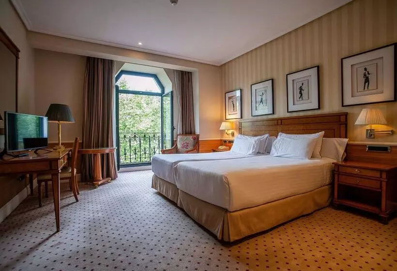 فندق Valladolid Recoletos