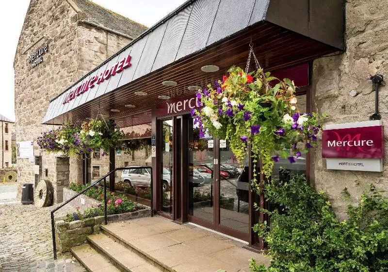 בית מלון כפרי Mercure Perth