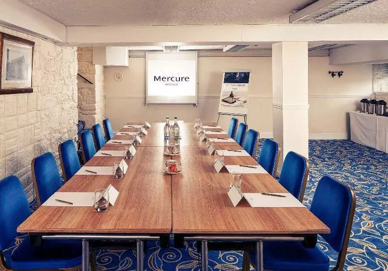 בית מלון כפרי Mercure Perth