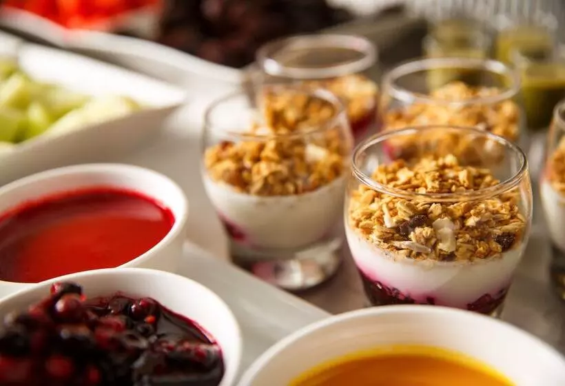 בית מלון כפרי Mercure Perth