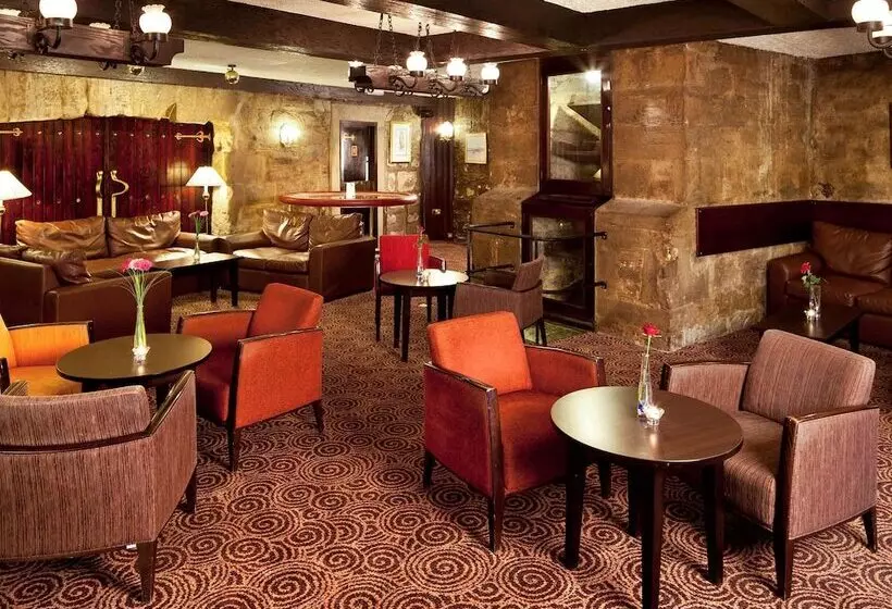 בית מלון כפרי Mercure Perth