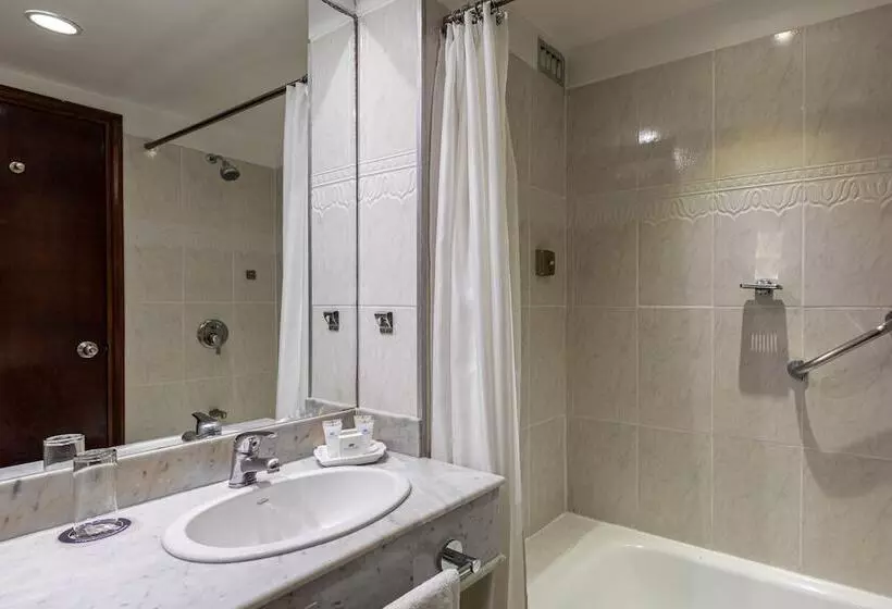 בית מלון כפרי Palladium Business