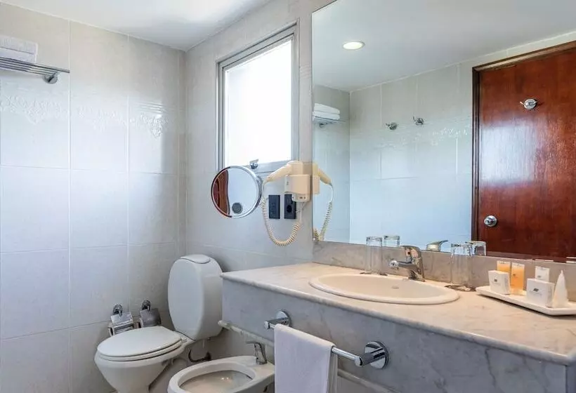 בית מלון כפרי Palladium Business