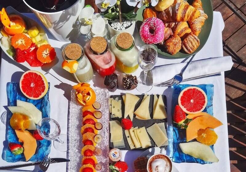 فندق Port Salins