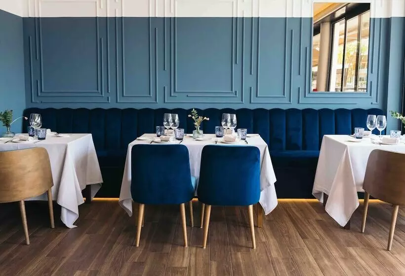 בית מלון כפרי Port Salins