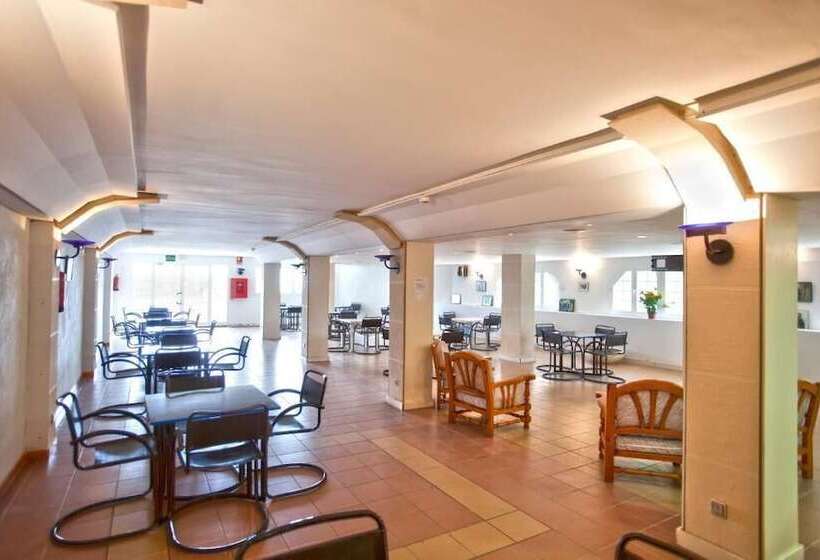 فندق Sunday's Beach