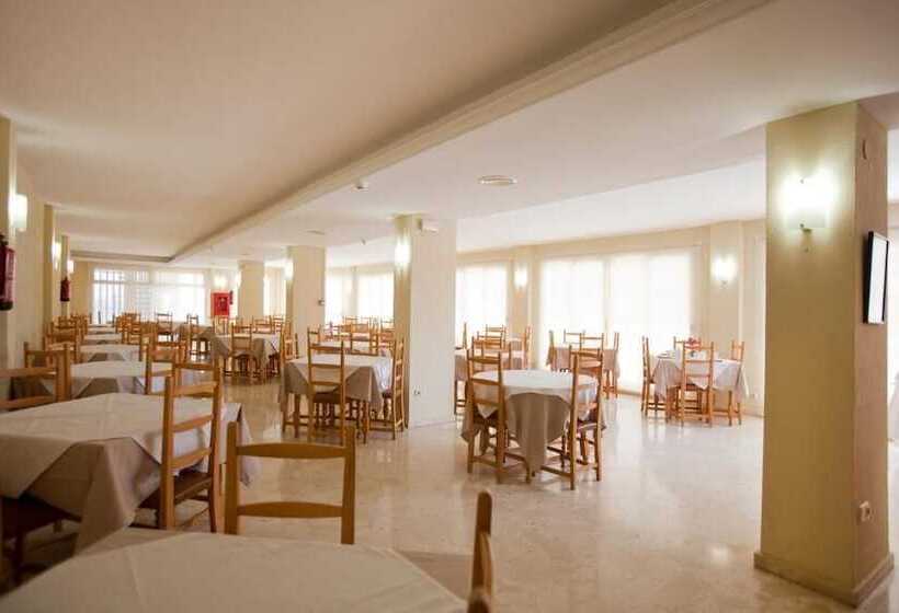 فندق Sunday's Beach