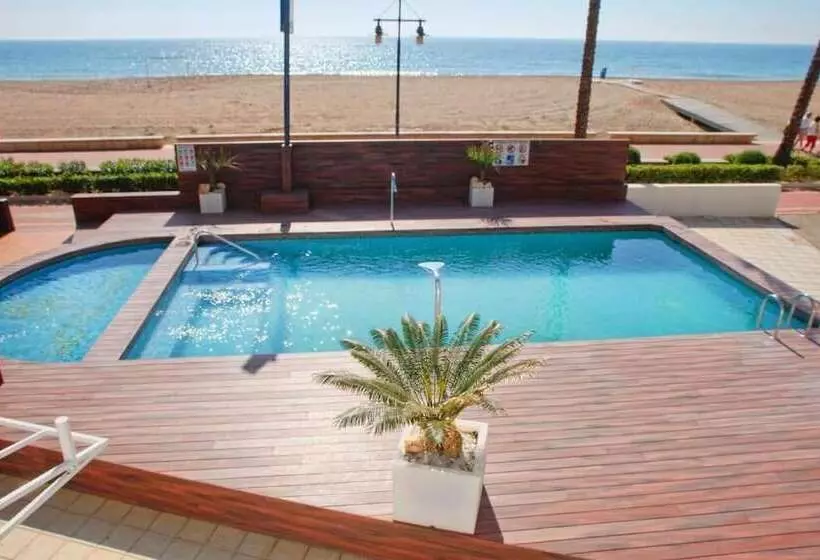 ホテル Sunday's Beach