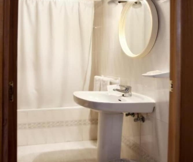 فندق Sunday's Beach