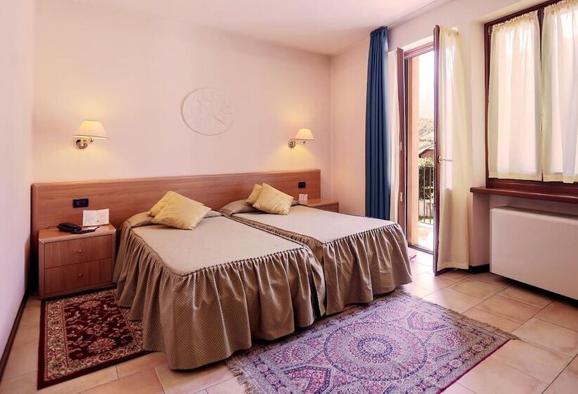 فندق Susa & Stazione